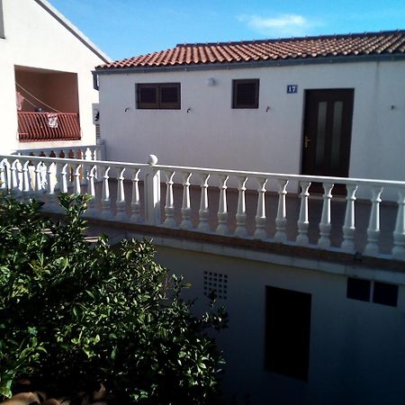 Apartments & Rooms Vitt Vis Exterior photo